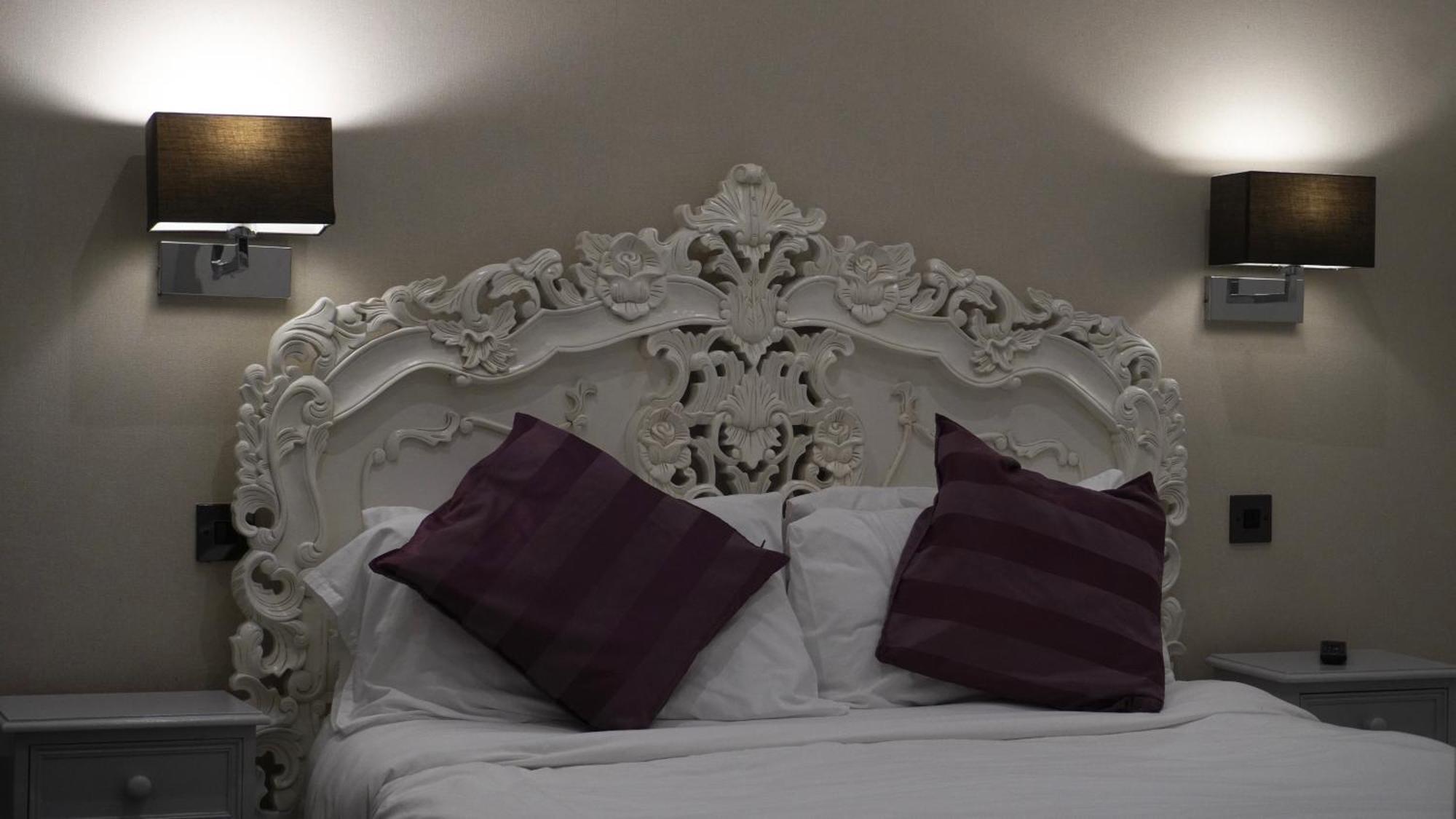 Hotel The Bell Shifnal Esterno foto